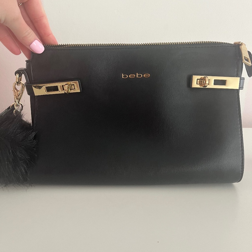 Guess black large wristlet